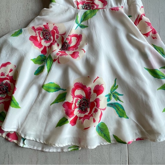 Yumi Kim White Rosebud Floral Happy Hour Silk Flare Dress Size S - Picture 5 of 14